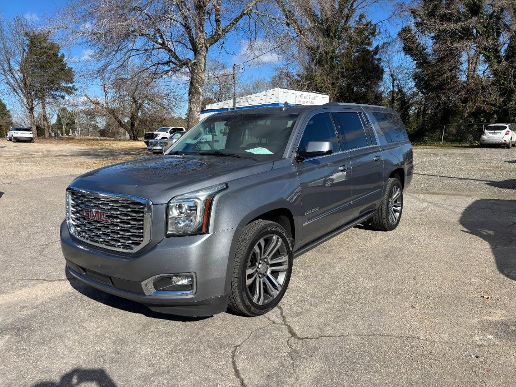2018 GMC Yukon XL Denali's photo