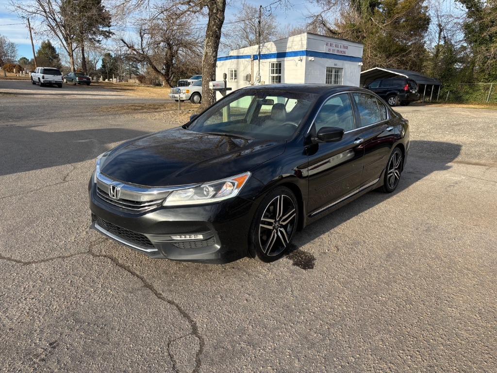 2017 Honda Accord Sport's photo