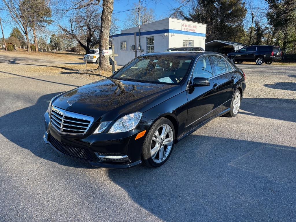 2012 Mercedes-Benz E-Class's photo