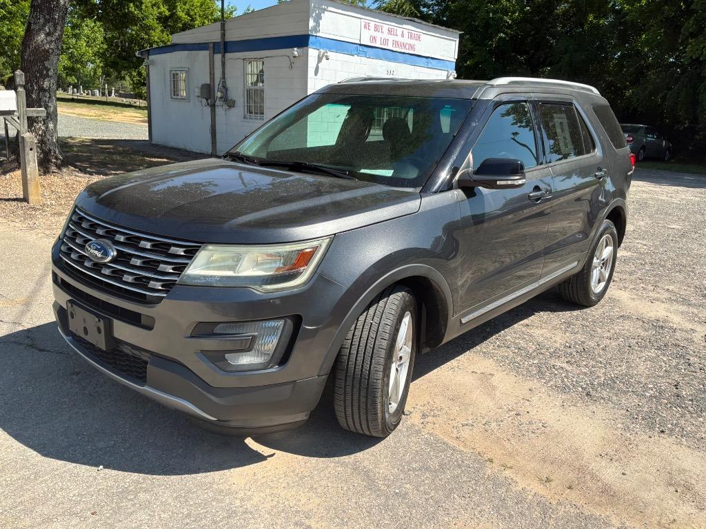 2016 Ford Explorer XLT 4WD's photo