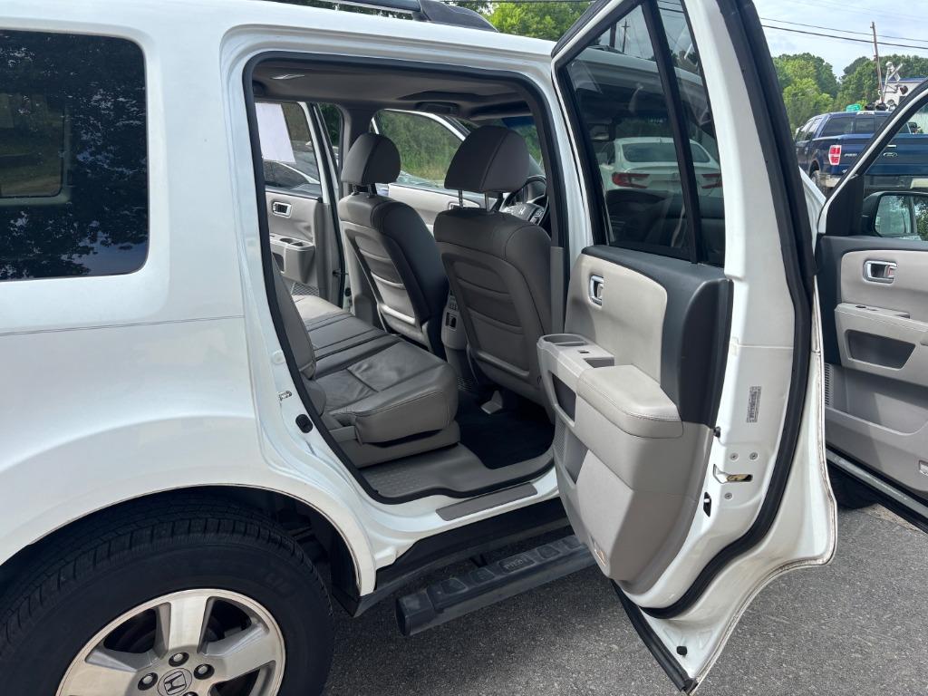 2011 Honda Pilot EX-L - Photo 6